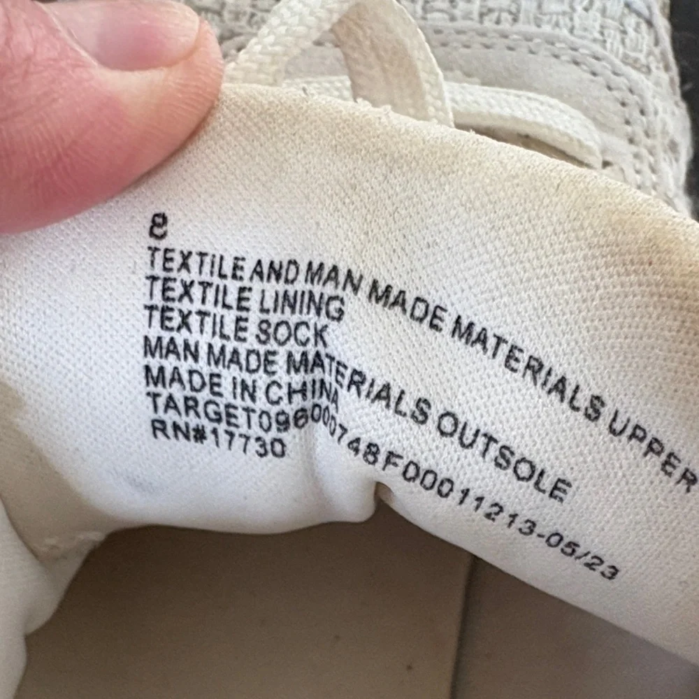 Universal Thread Cream Textured Sneakers - Picture 7 of 7